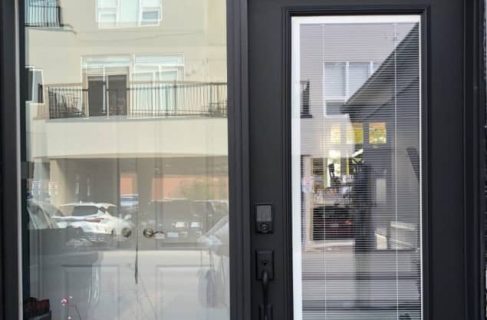 Entry Door w Mini Blinds
